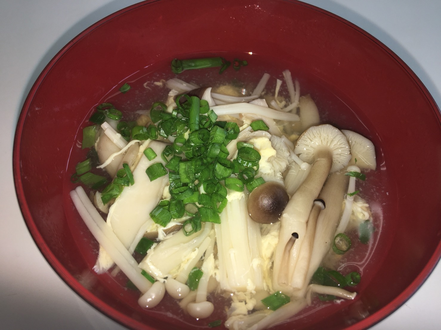 きのこ料理レシピ　いろいろきのこのガーリックソテー