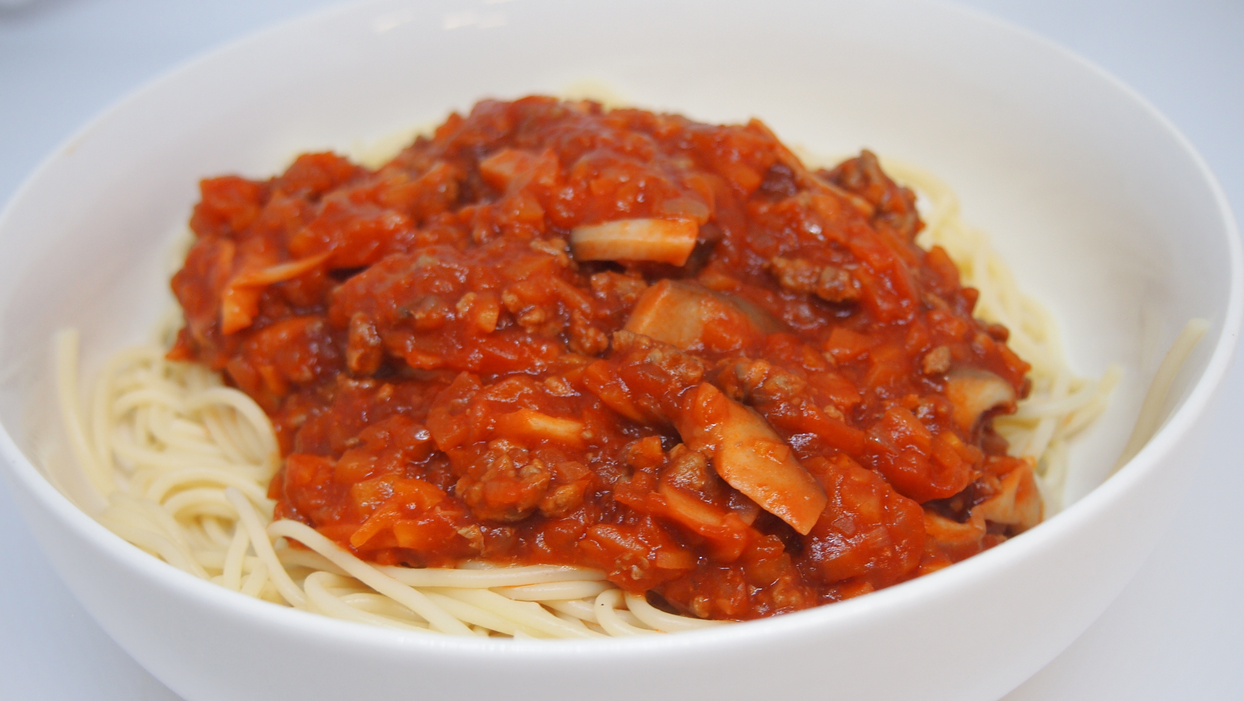 きのこ料理　きのこミートソースパスタ