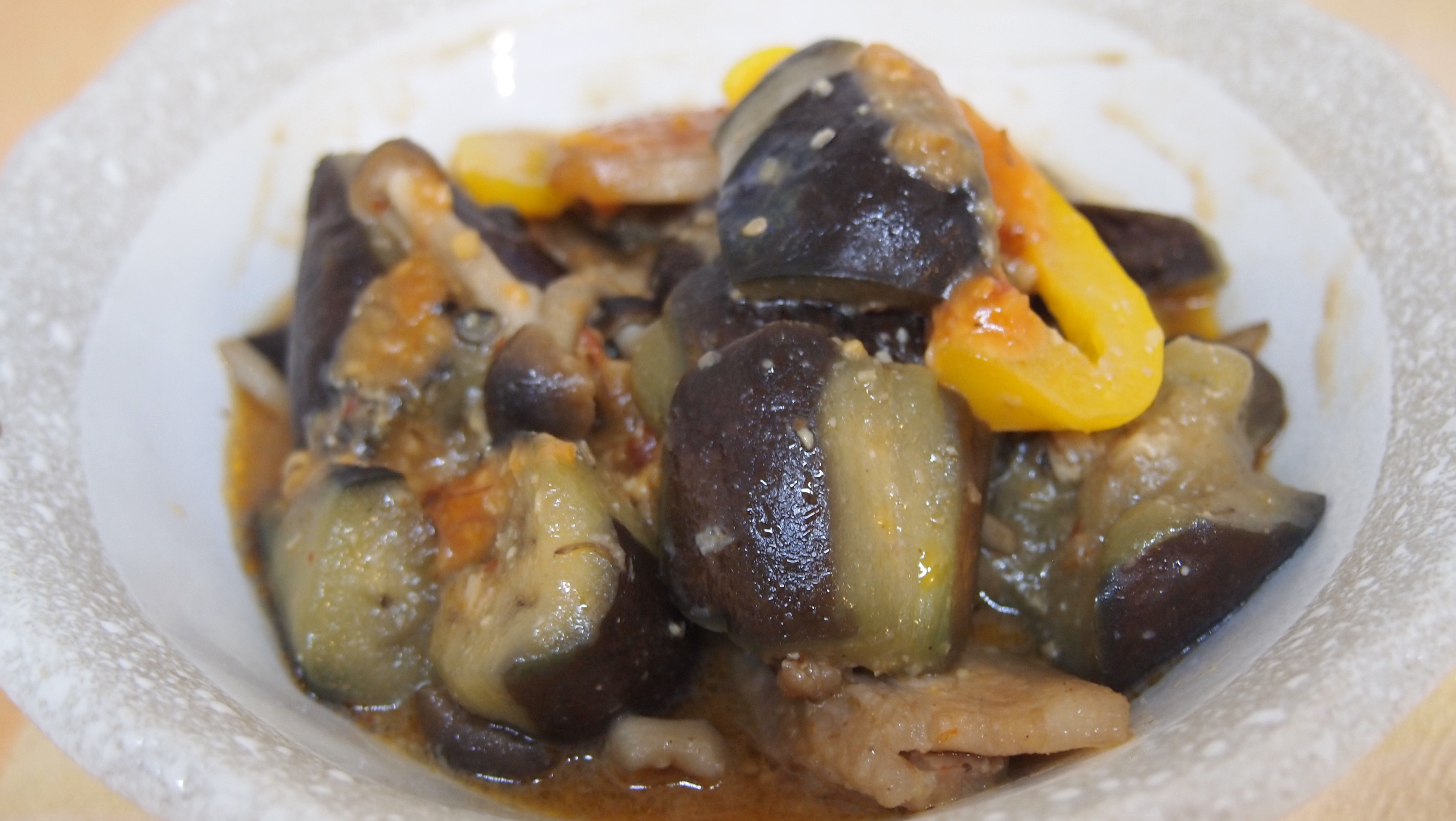 しめじとナスと豚バラの味噌炒め